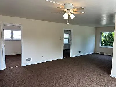 4111 Washington Ave — Photo 5