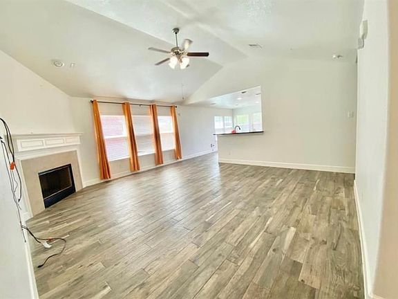 5th image of 6326 Saragosa Crossing Ln