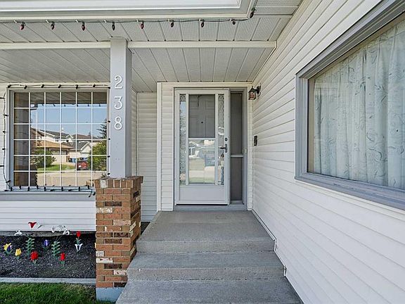 4th image of 238 Hawktree Bay NW