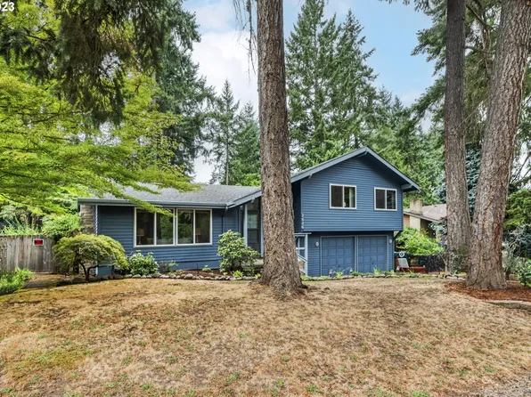 2626 Windsor Cir W, Eugene, OR 97405