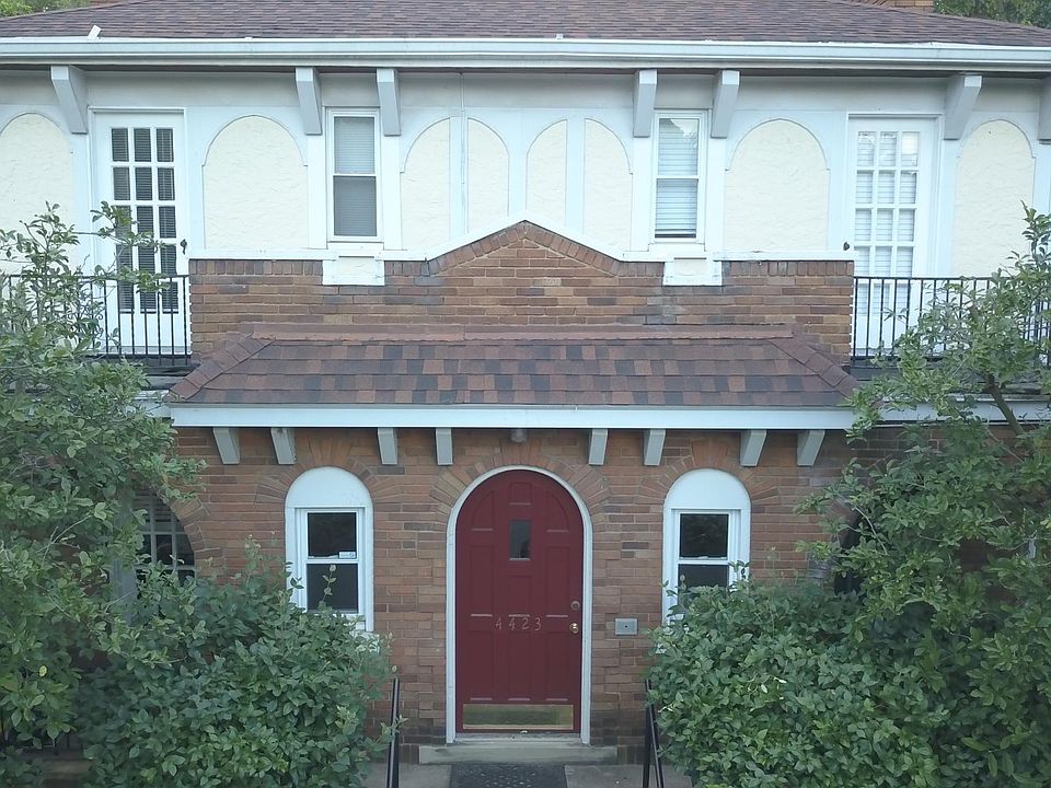 4423 Erie Ave
