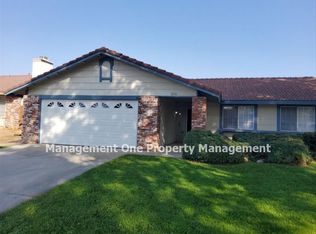 8736 Coyote Bush Rd, Riverside, CA 92508