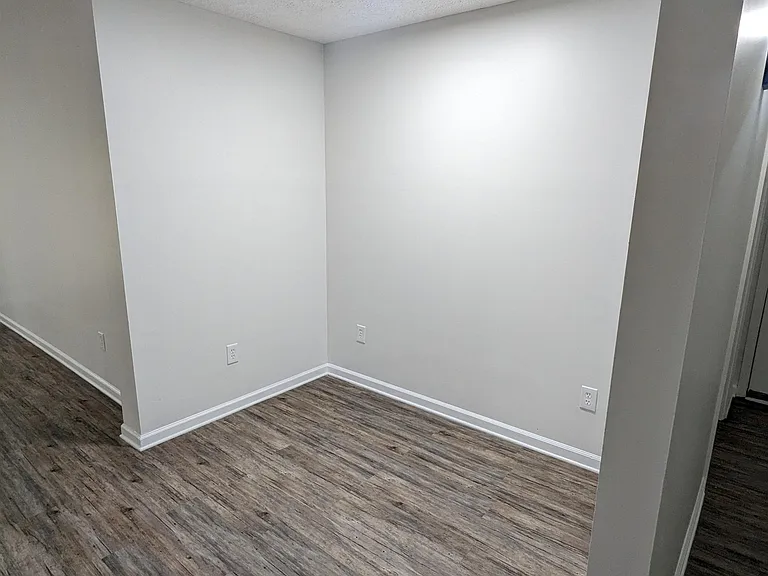 1425 College Heights Rd #205 — Photo 6