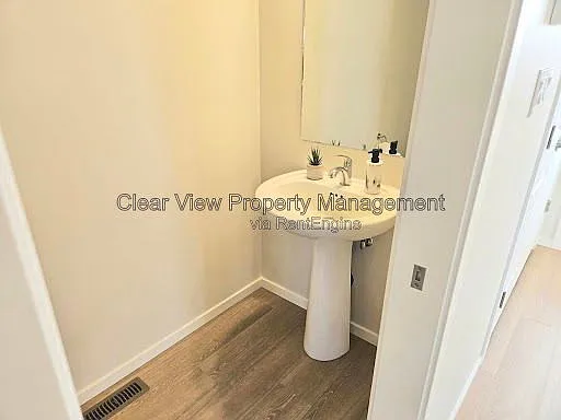582 Aquitania Blvd W #4 — Photo 20