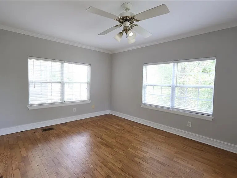 285 Oxford Pl NE #1 — Photo 16