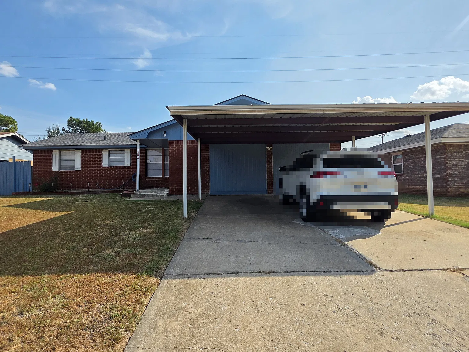 3 bed, 1.5 bath, 1322 sqft, $1,450 — Photo 1
