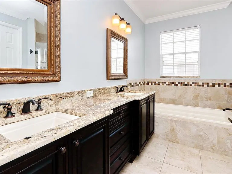 2611 Espana Ct — Photo 12