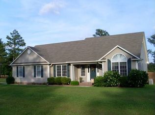 688 Stone Cross Dr, Spring Lake, NC 28390
