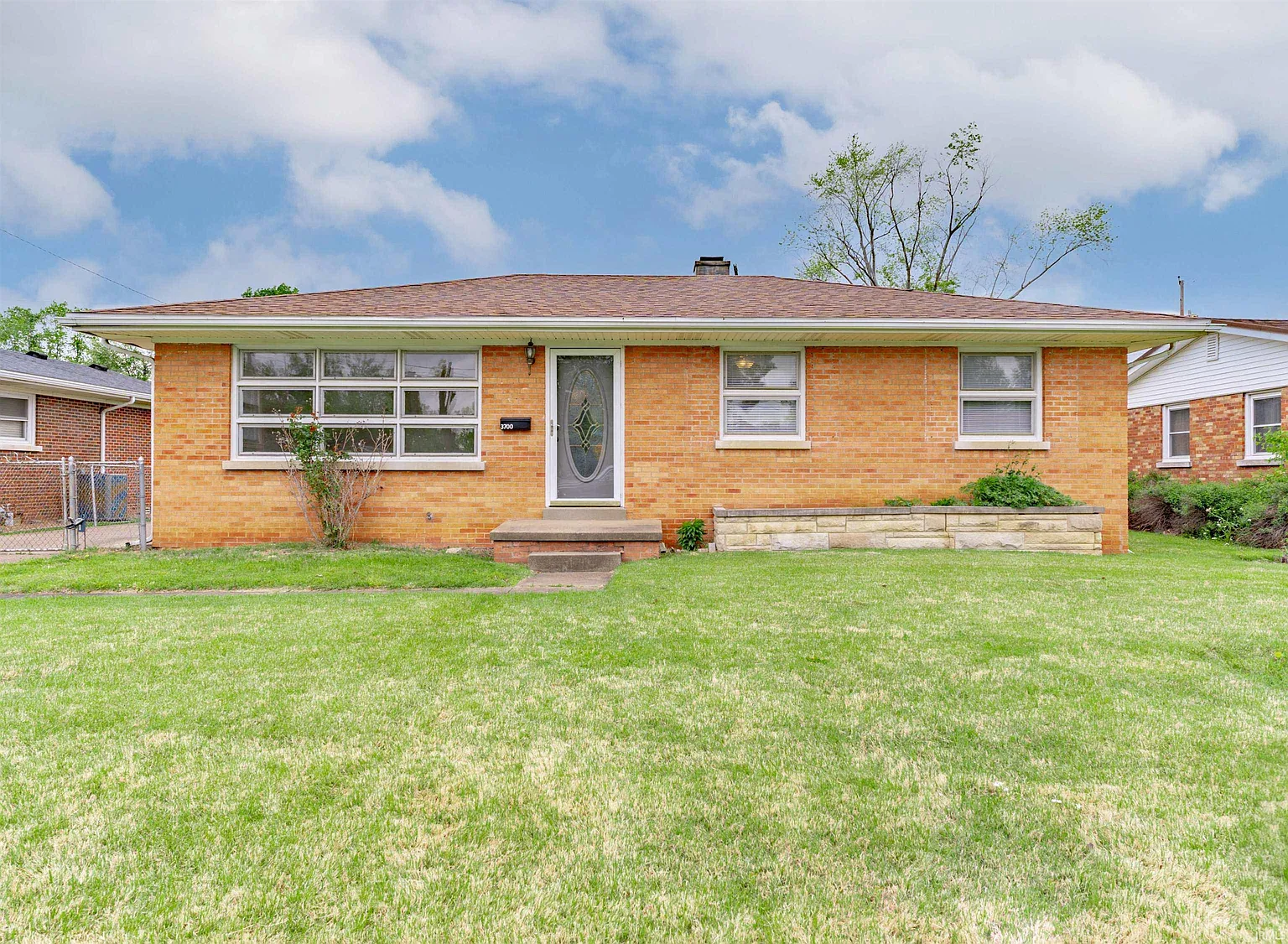 3700 Conlin Ave photo 1