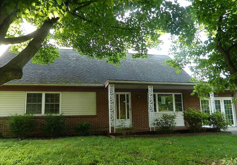 1st image of 106 Nedra Dr