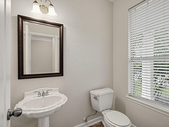 5th image of 17218 Pecos Park Ln