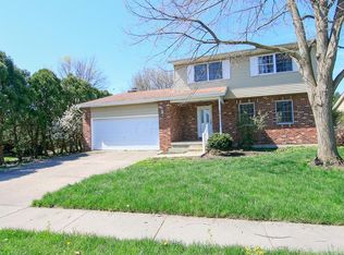 1127 Fairfield Dr, Marysville, OH 43040