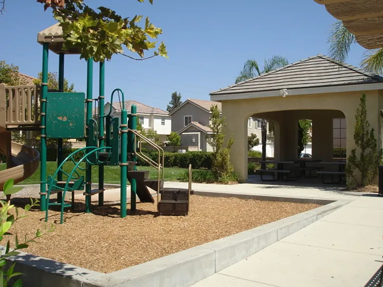 24623 Montevista Cir — Photo 21