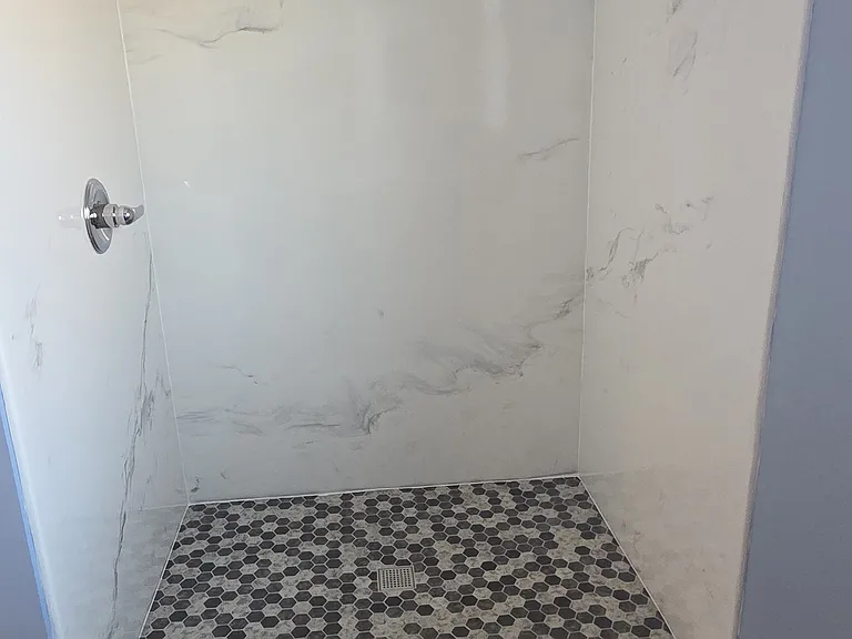 213 Culver Rd #2R — Photo 2