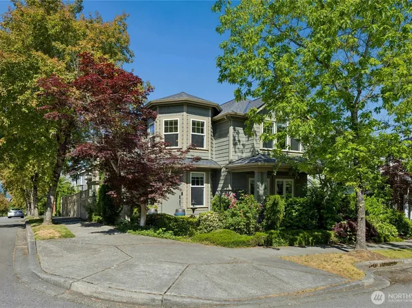 2411 30th Avenue NE, Issaquah, WA 98029