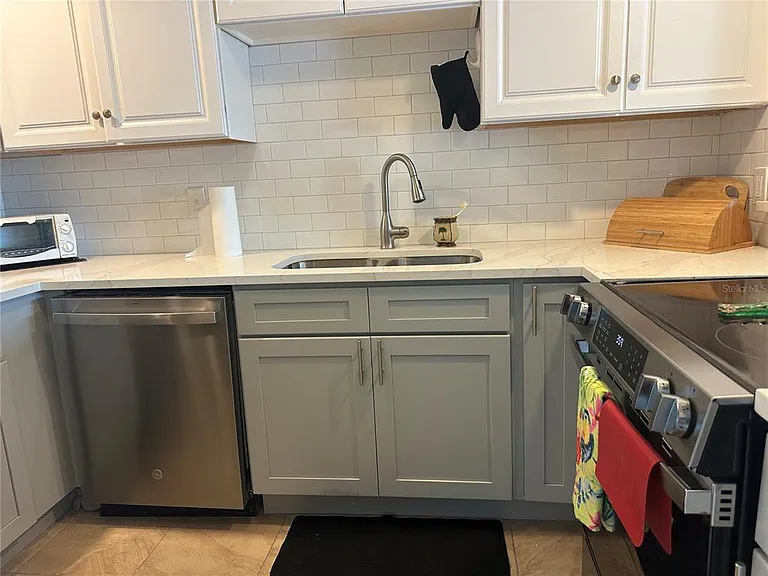 6161 Gulf Winds Dr #150 — Photo 14
