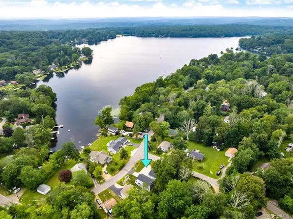 457 Deepwood Drive, Lebanon, CT 06249