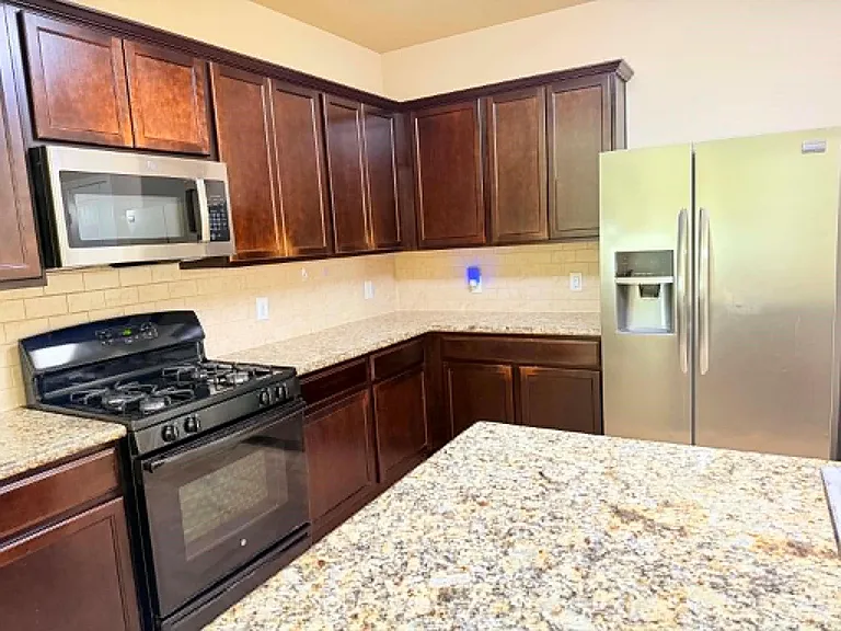 9315 Claystone Ln — Photo 3
