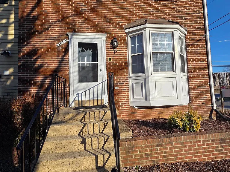 6998 Admetus Ct — Photo 1