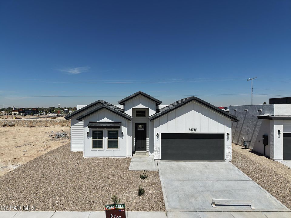 1st image of 13757 Centro Vista Ave