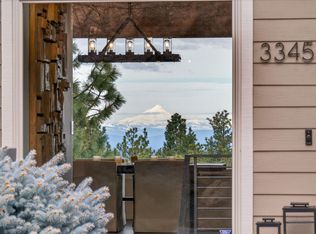 3345 NW Panorama Dr, Bend, OR 97703