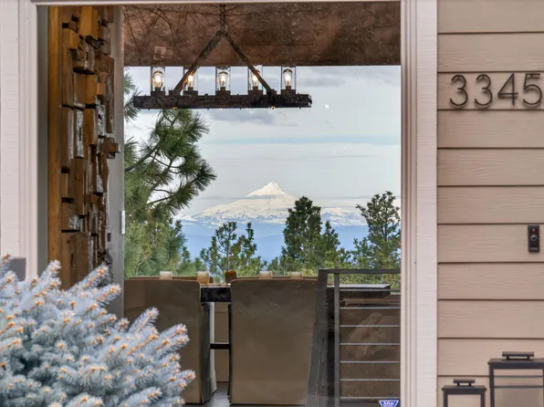 3345 NW Panorama Dr, Bend, OR 97703