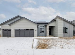 2760 N Jet Wolf Ave, Star, ID 83669