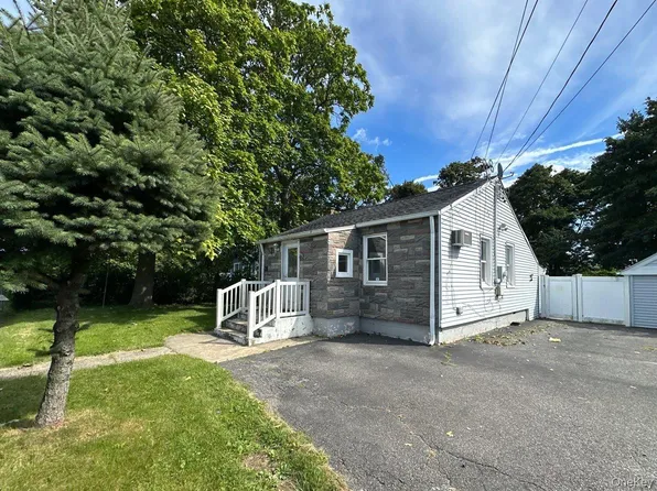 184 Suffolk Avenue, Brentwood, NY 11717