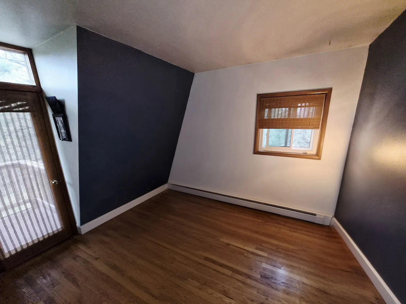 3 bed, 2.5 bath, 1375 sqft, $3,000 — Photo 4