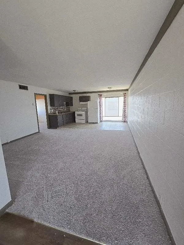 Poplar Ave, Las Vegas — Photo 4