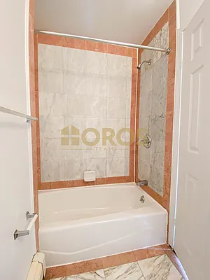 Rented by City Connections Realty | media 9