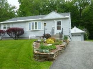 130 Morningview Dr, Pittsfield, MA 01201