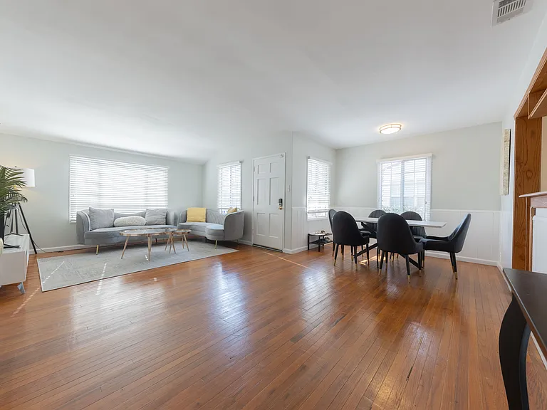 4109 Lynd Ave — Photo 8