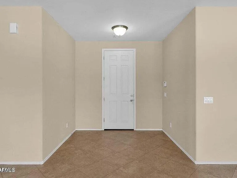 5542 W Kowalsky Ln — Photo 6