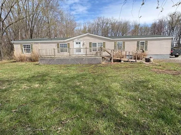 412 N Main St, Ewing, IL 62836