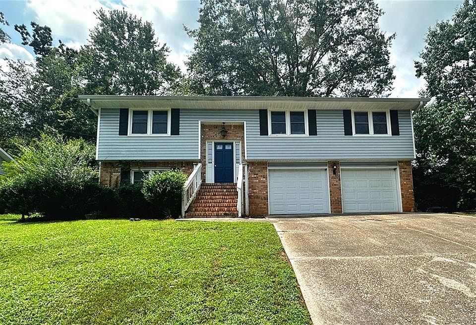 1st image of 1649 Creekwood Ln SE