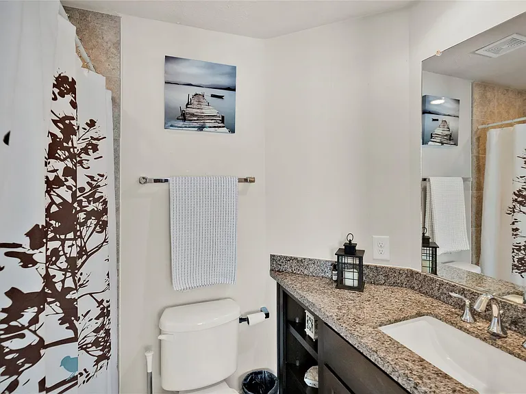1413 Nagle St — Photo 20