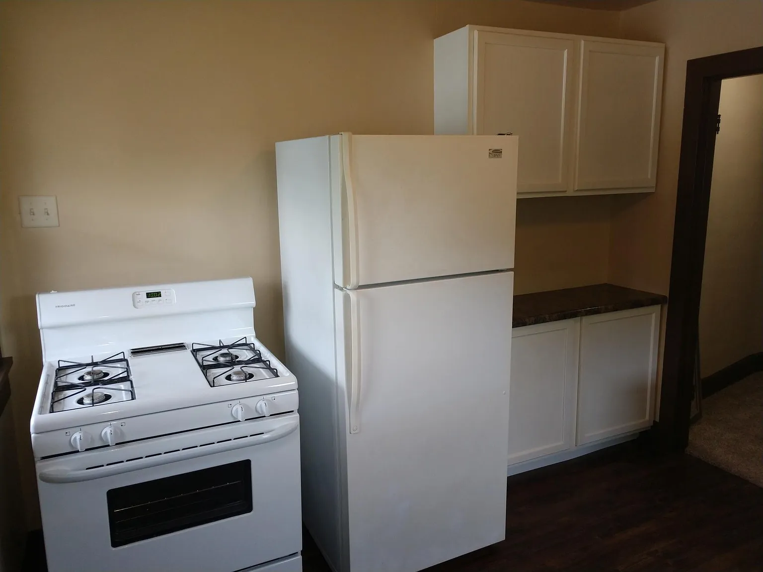 2 bed, $950 — Photo 4