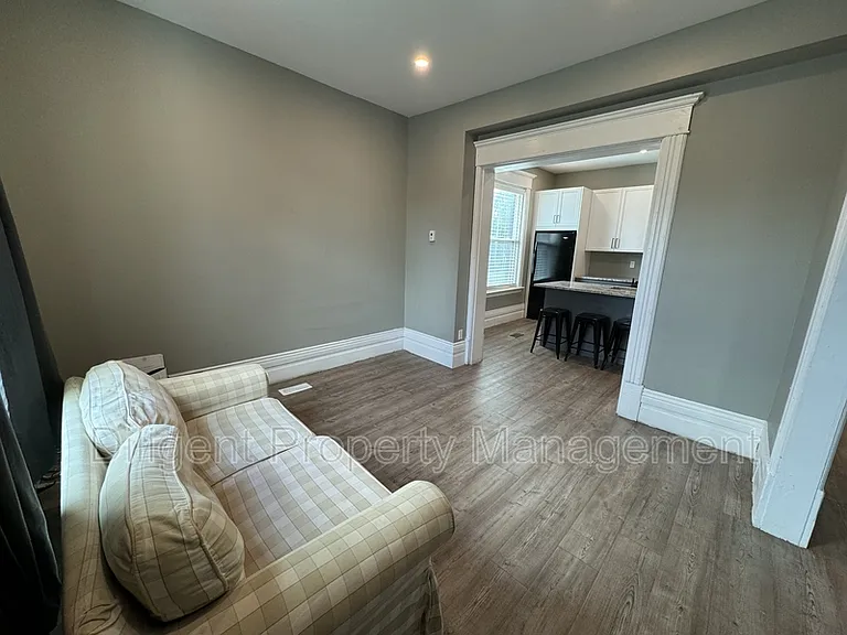 203 Rubidge St #201 — Photo 9