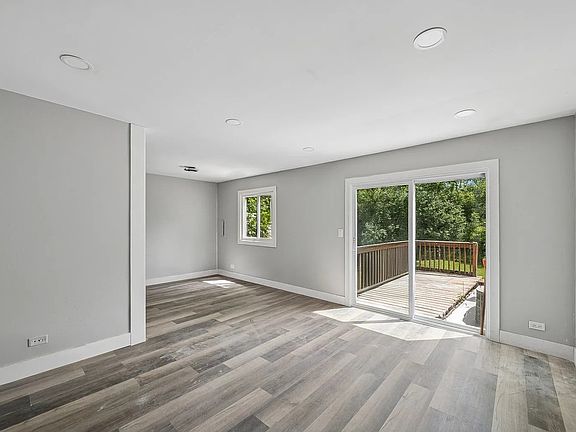 2nd image of 1130 Sandpiper Ct #1130