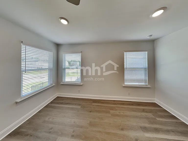 210 Argea Dr — Photo 10
