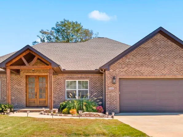 1207 Glendora Ave, Tuscumbia, AL 35674