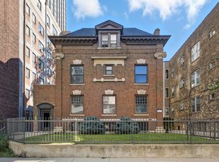 3935 N Pine Grove Ave #2, Chicago, IL 60613