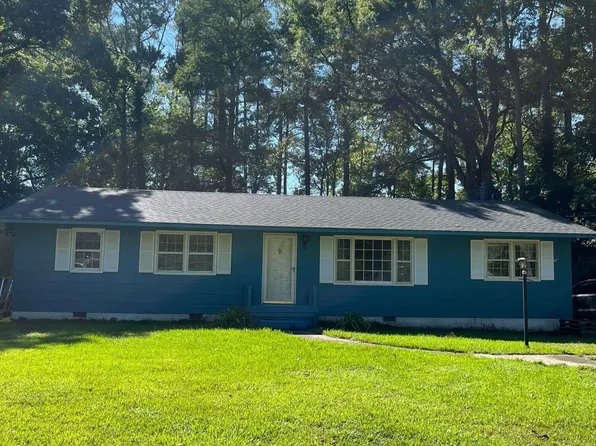 304 Pinecrest Avenue, New Bern, NC 28560