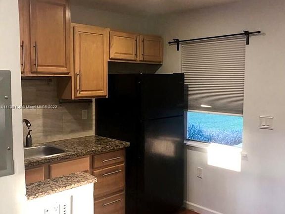 4th image of 5150 NE 6th Ave APT 108