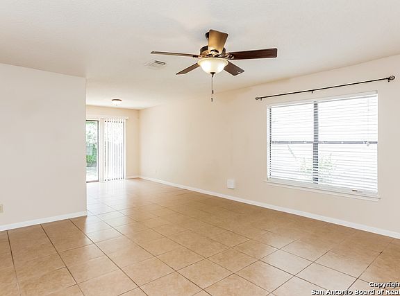 4th image of 16442 Alwick Ln