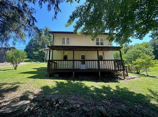 698 Clarksburg Rd, Buckhannon, WV 26201