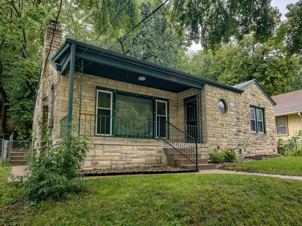 679 Franklin Ave, Council Bluffs, IA 51503