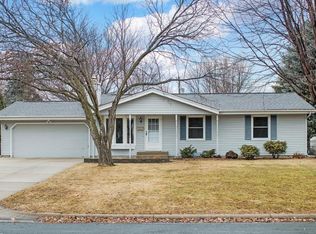 7433 Lee Ave N, Brooklyn Park, MN 55443