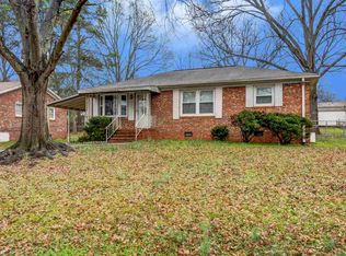 109 Center Dr, Greer, SC 29651